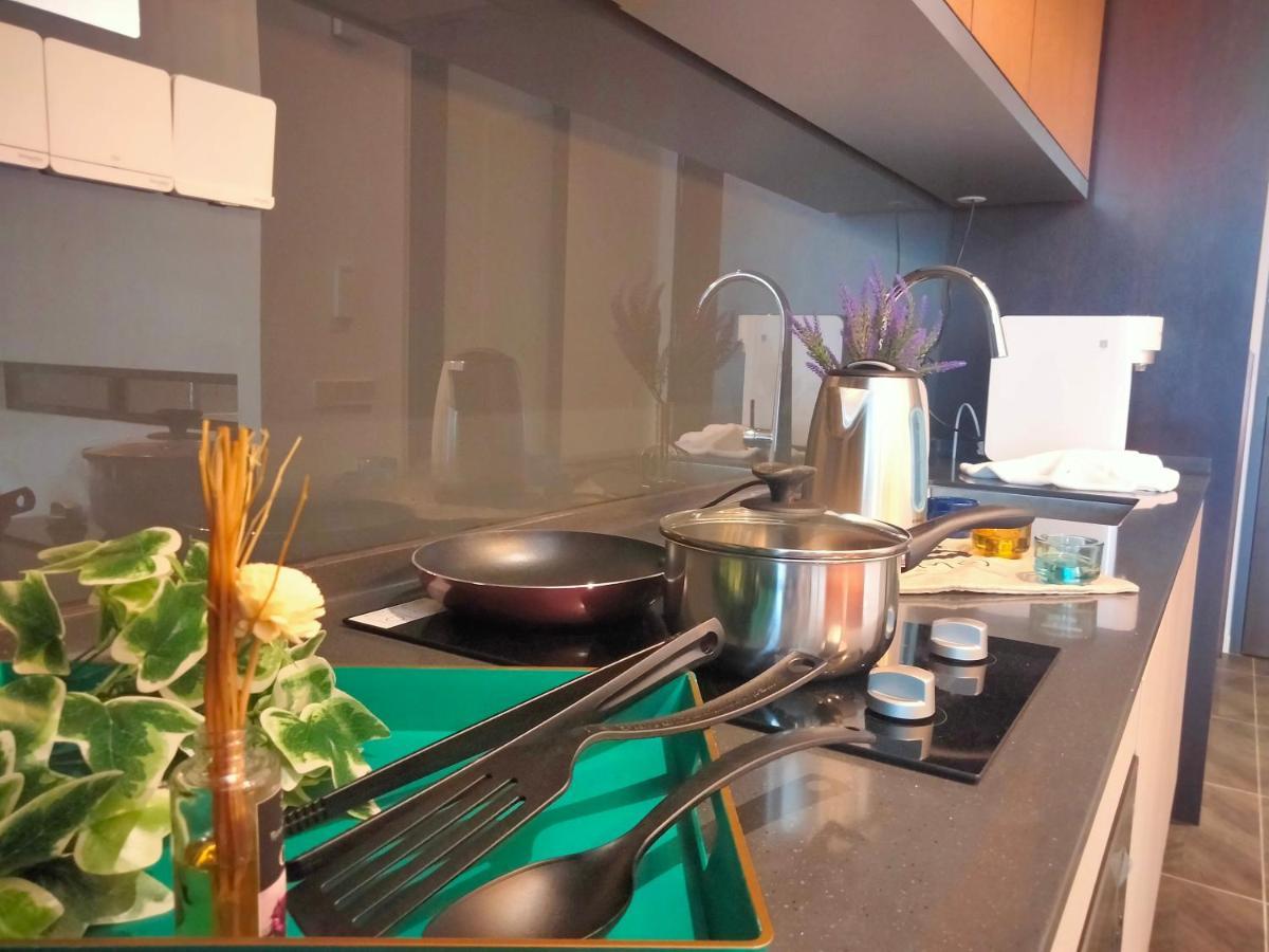 Scarletz Suites Klcc I Homebrickz Kuala Lumpur Eksteriør bilde